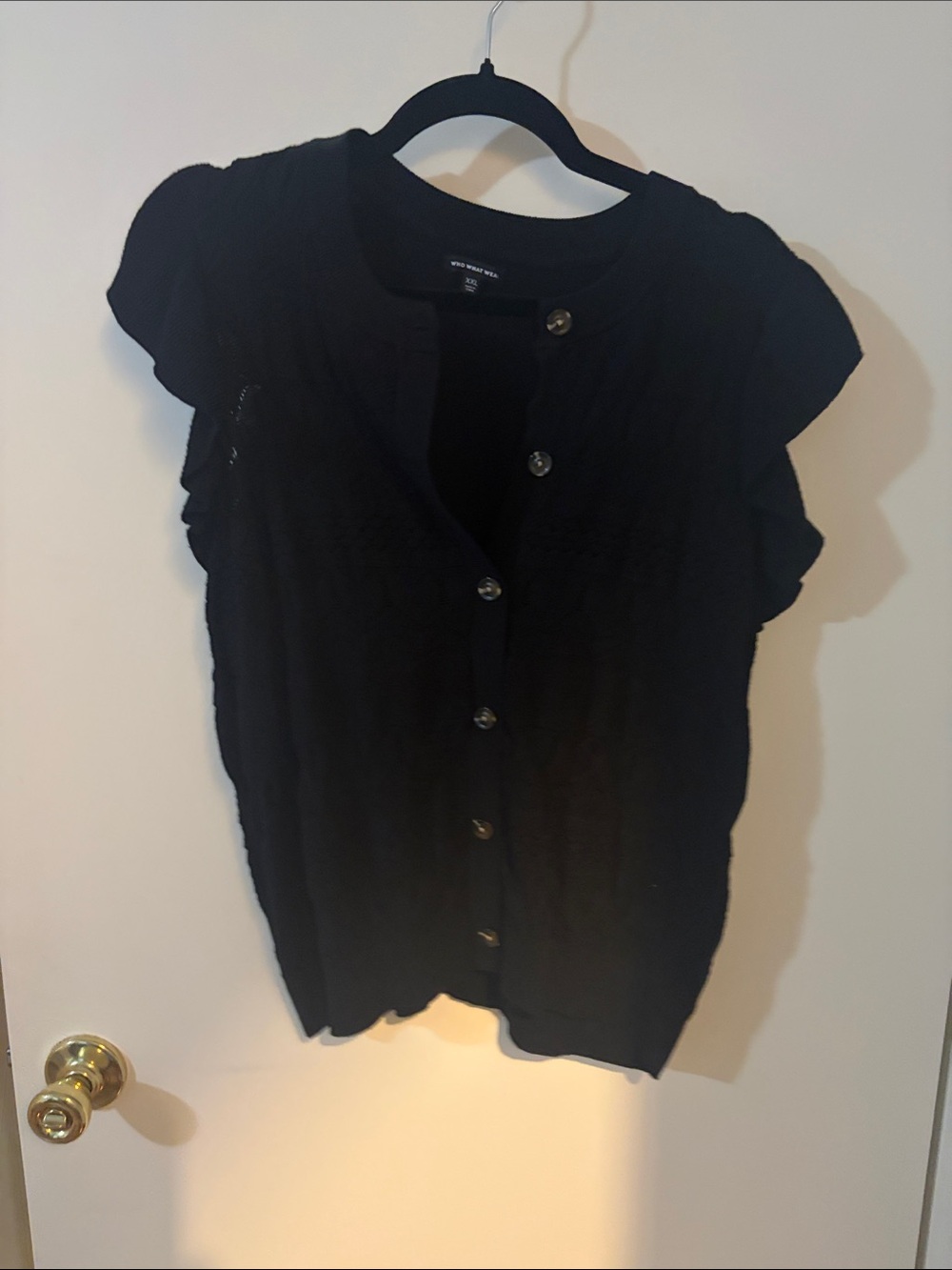 Who What Wear Black Button-Front Short Sleeve Top